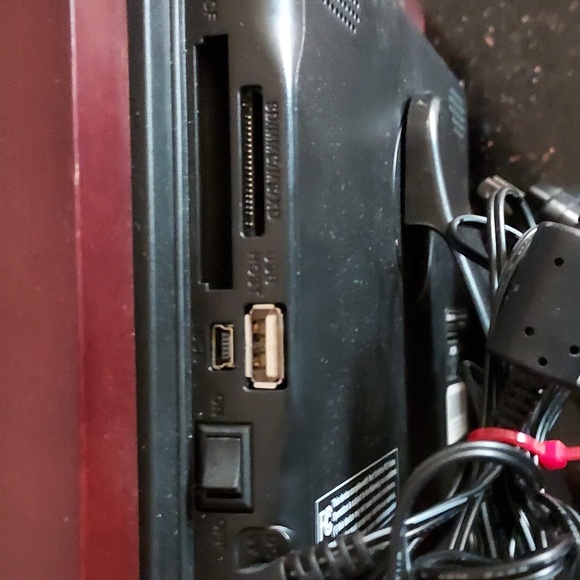 SmartParts Digital Picture Frame Used - Picture 3 of 9